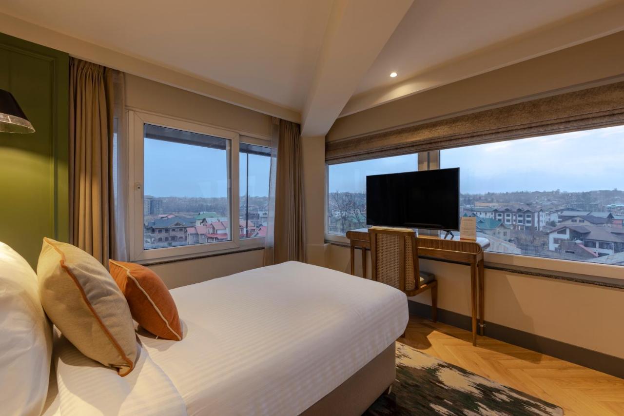Sarovar Portico Srinagar Екстер'єр фото