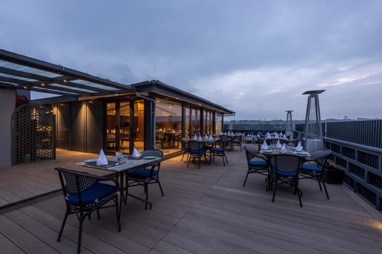 Sarovar Portico Srinagar Екстер'єр фото